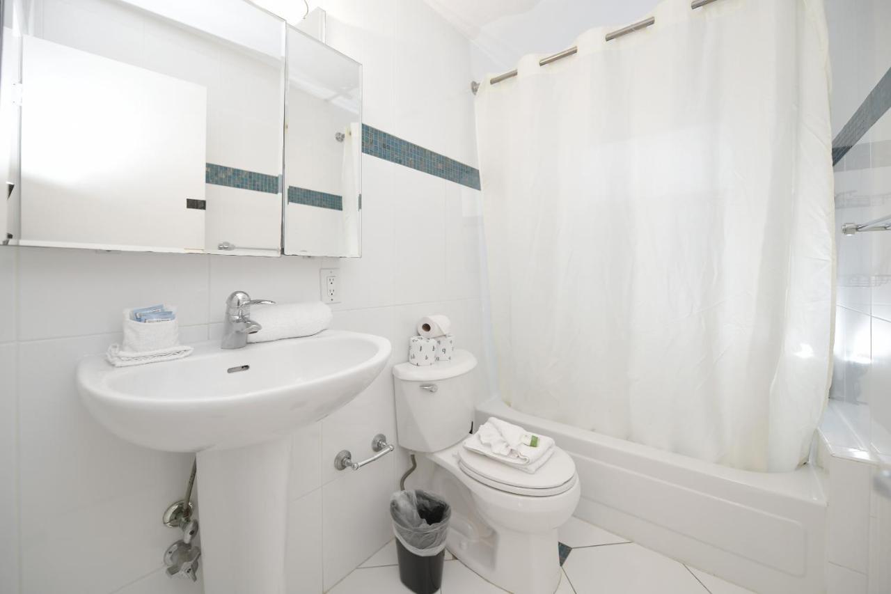 Apartments On Collins 마이애미 비치 외부 사진