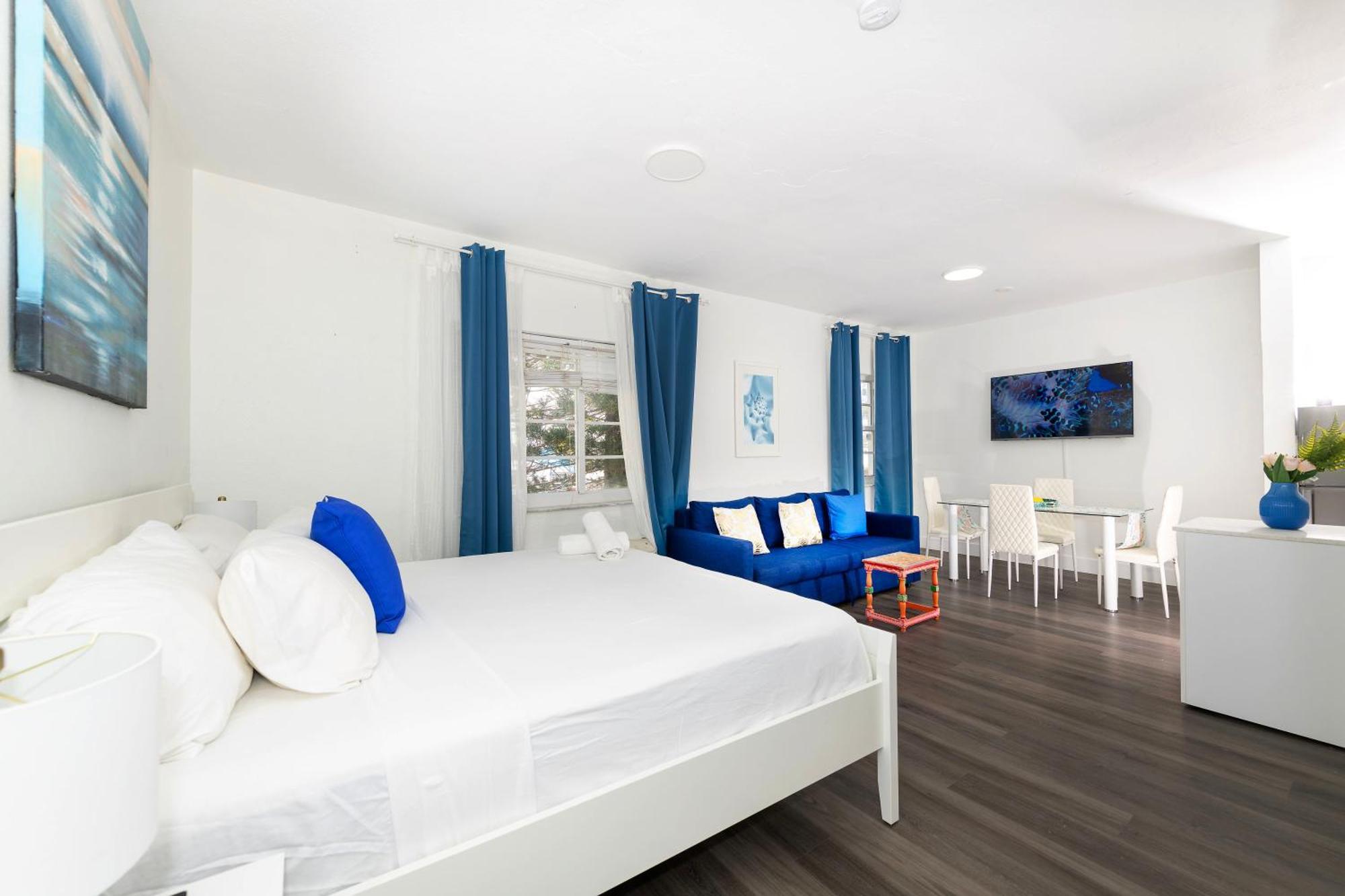 Apartments On Collins 마이애미 비치 외부 사진