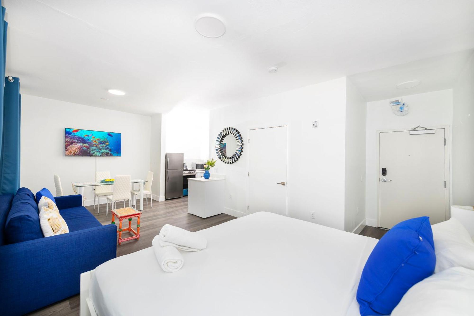 Apartments On Collins 마이애미 비치 외부 사진